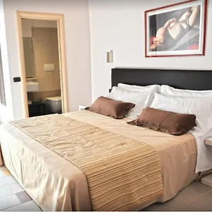 For 2*, Roma Italia